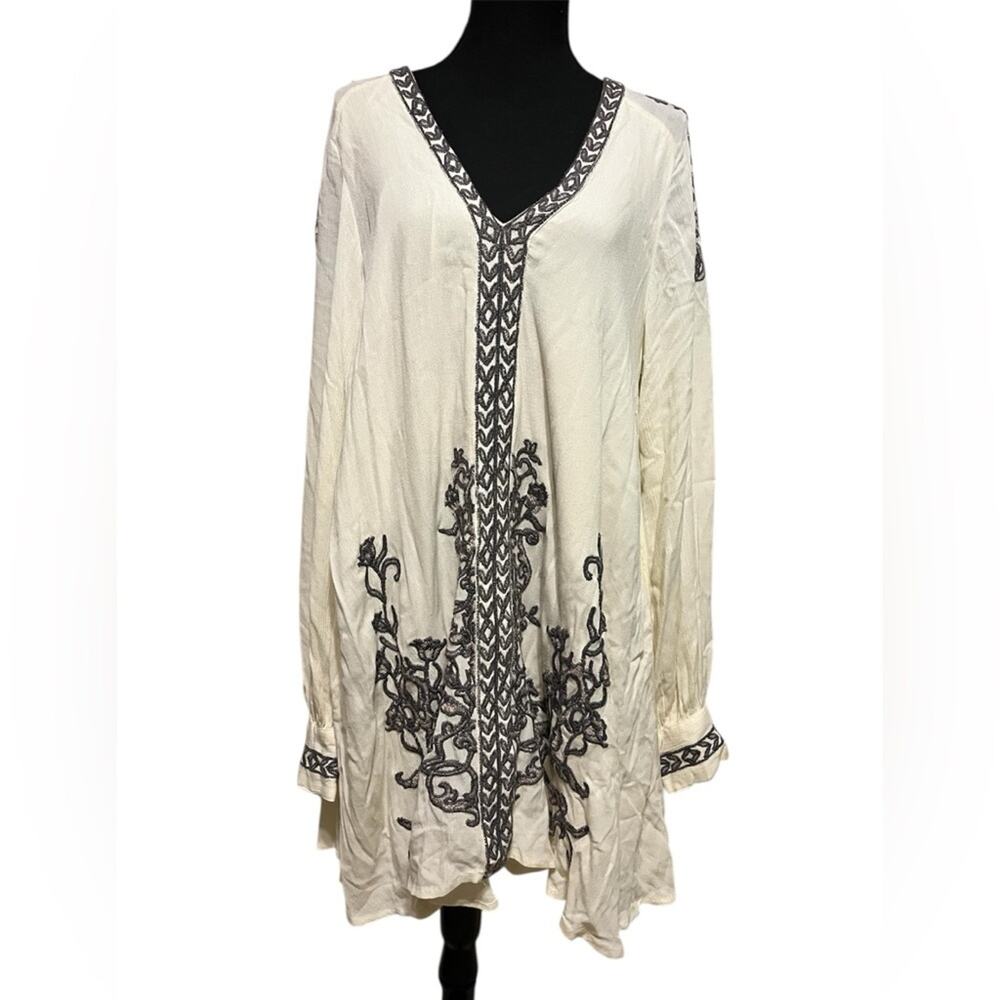 Free People Hearts in Heaven embroidered mini dress size MEDIUM